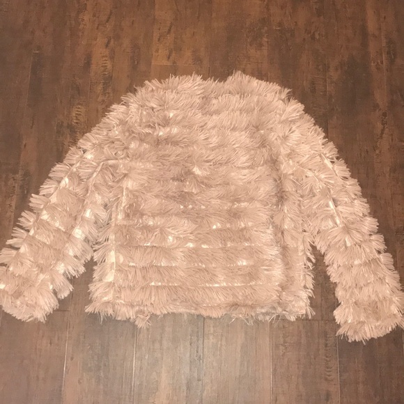 For Spring! Feathery  jacket in taupe. - Picture 8 of 8